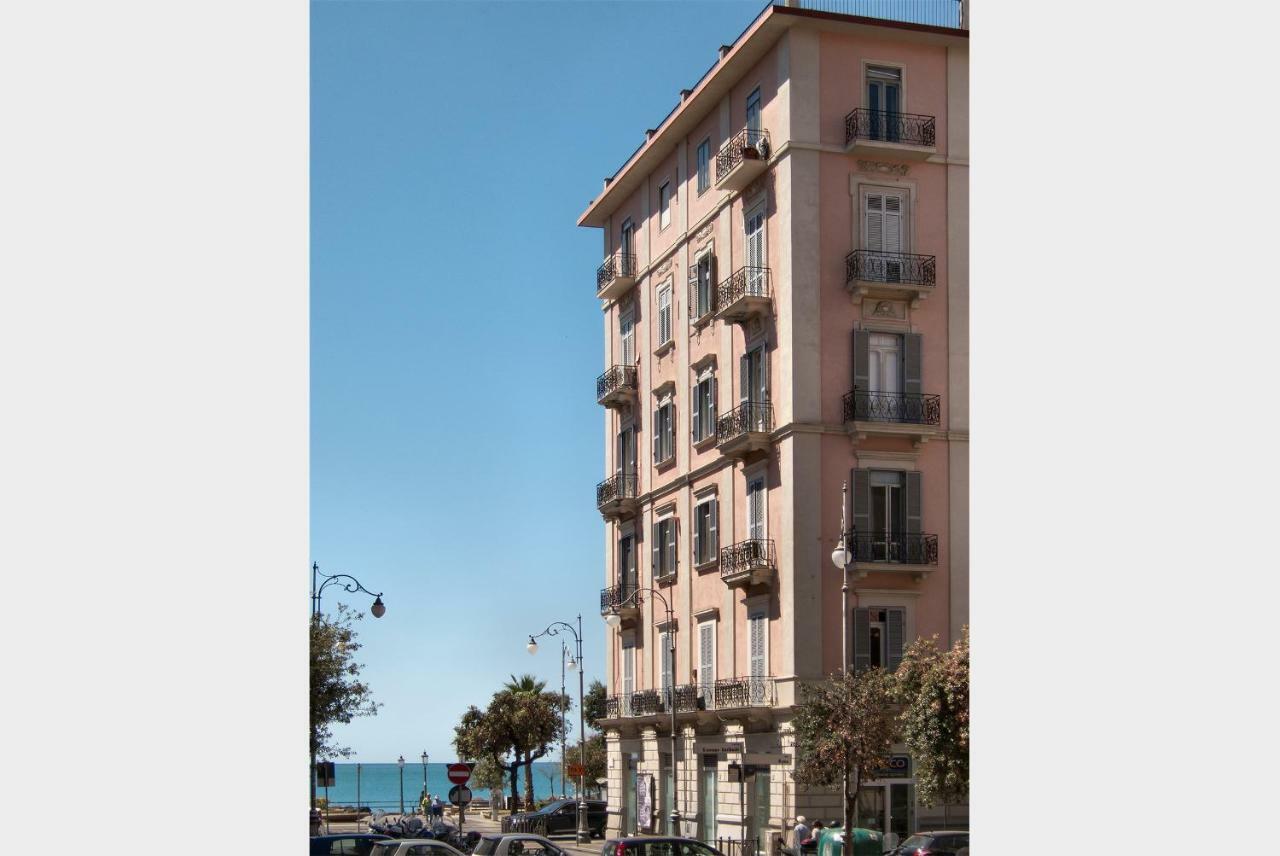 Ferienwohnung A Casa Di Adri Salerno Exterior foto