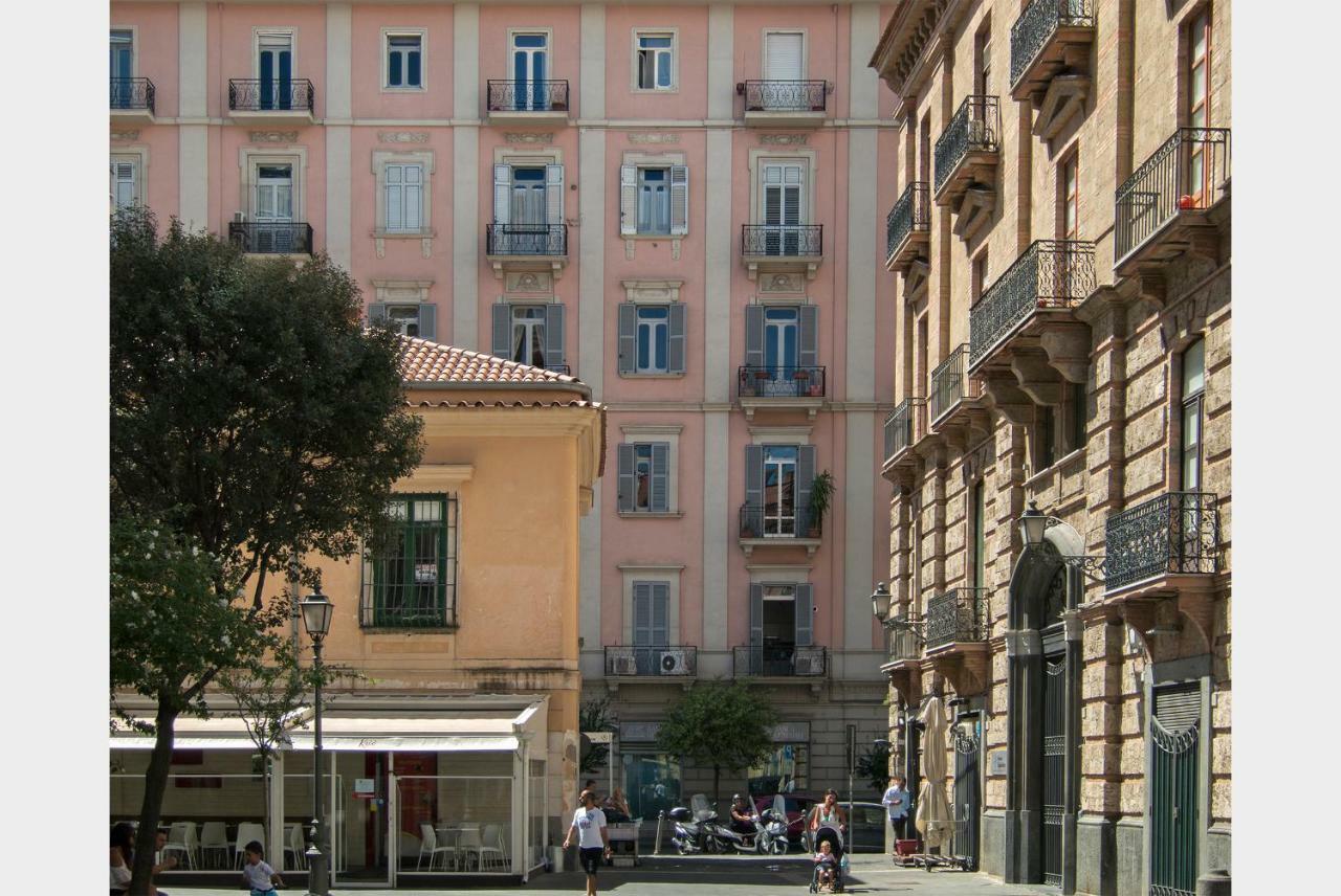 Ferienwohnung A Casa Di Adri Salerno Exterior foto